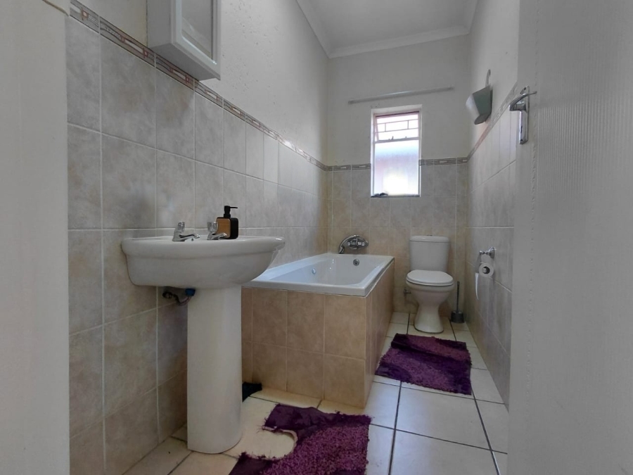 2 Bedroom Property for Sale in Baillie Park North West